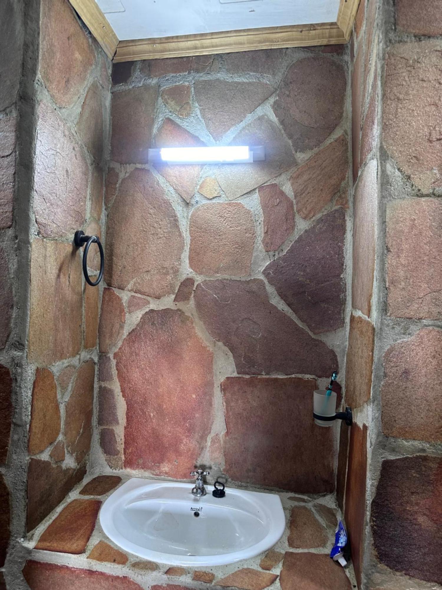 Luluka Guest House Sekenani Екстериор снимка